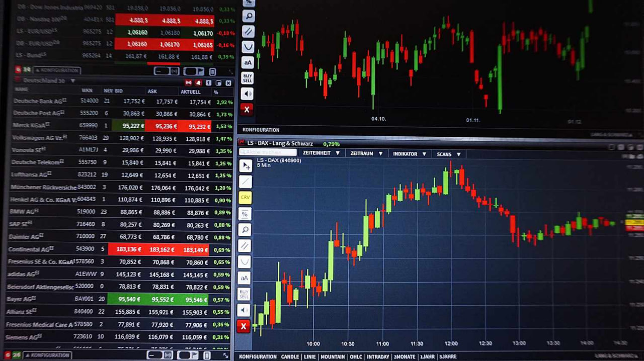 十大杠杆炒股平台 科技主线2.0：软件自主可控！软件50ETF(159590)涨近2%，上市三日冲击三连阳，指数盘中价创新高！中国软件涨停